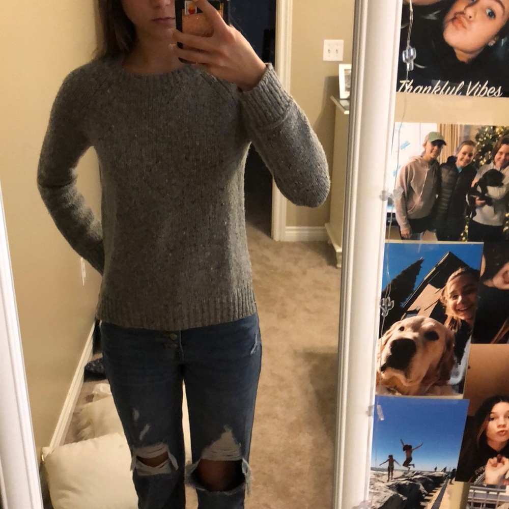Women’s button back sweater